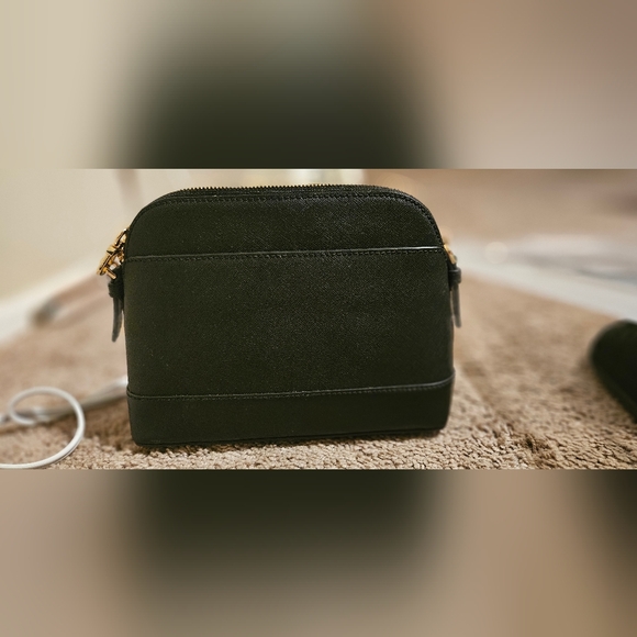 Michael kors purse - Picture 2 of 3